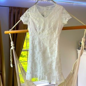 BRAND NEW Stunning White Lace Dress